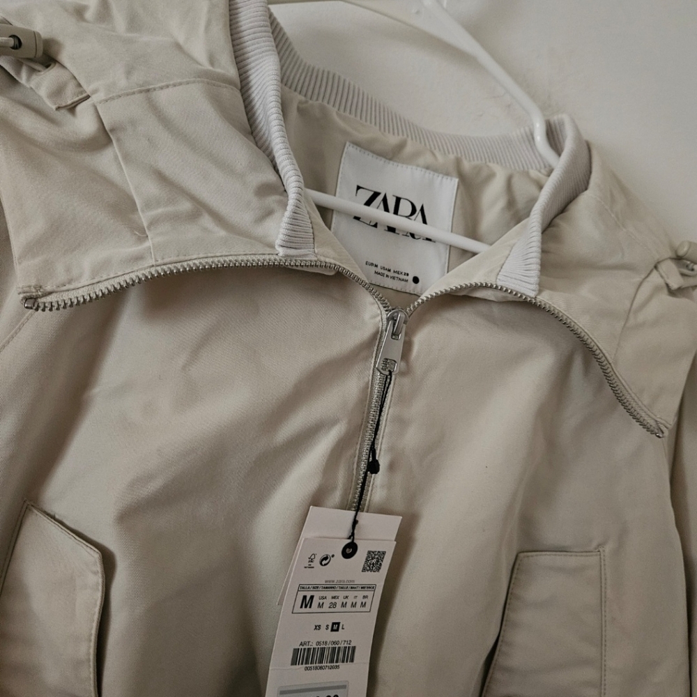 Women’s Cream Hooded Zip Front Jacket - Picture 11 of 13